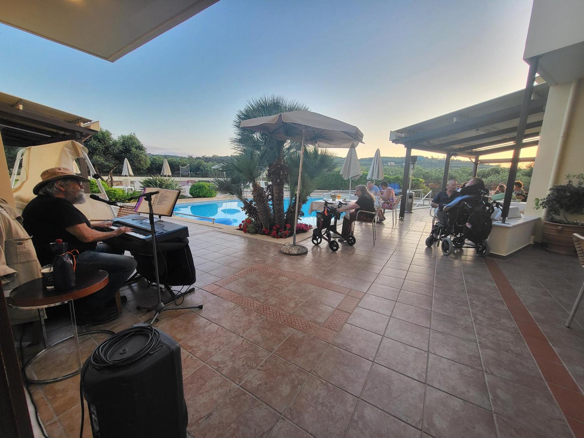 Eria Resort For People With Special Abilities Maleme Exterior foto